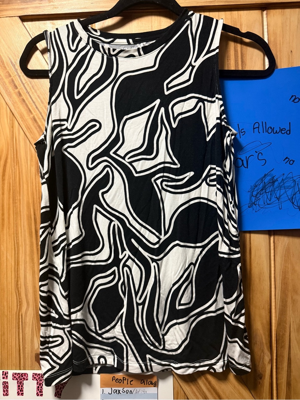 Nine West Black & White Abstract Tank